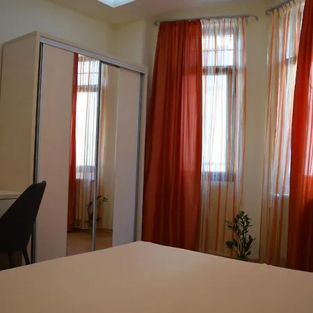 Apartment Bucharest Apartments *